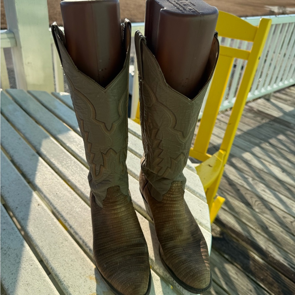 Stylish Brown Western Boots